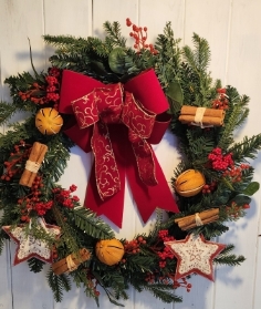 Traditional Wreath (Artificial)